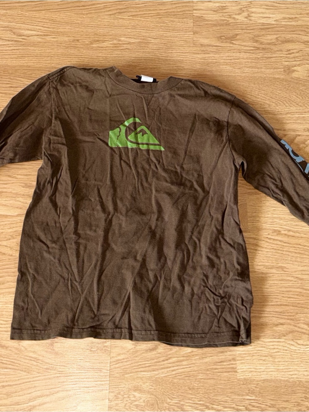 Quiksilver Boys Brown Graphic Long Sleeve T-Shirt Logo Sleeve Tee Size Small - Picture 2 of 5
